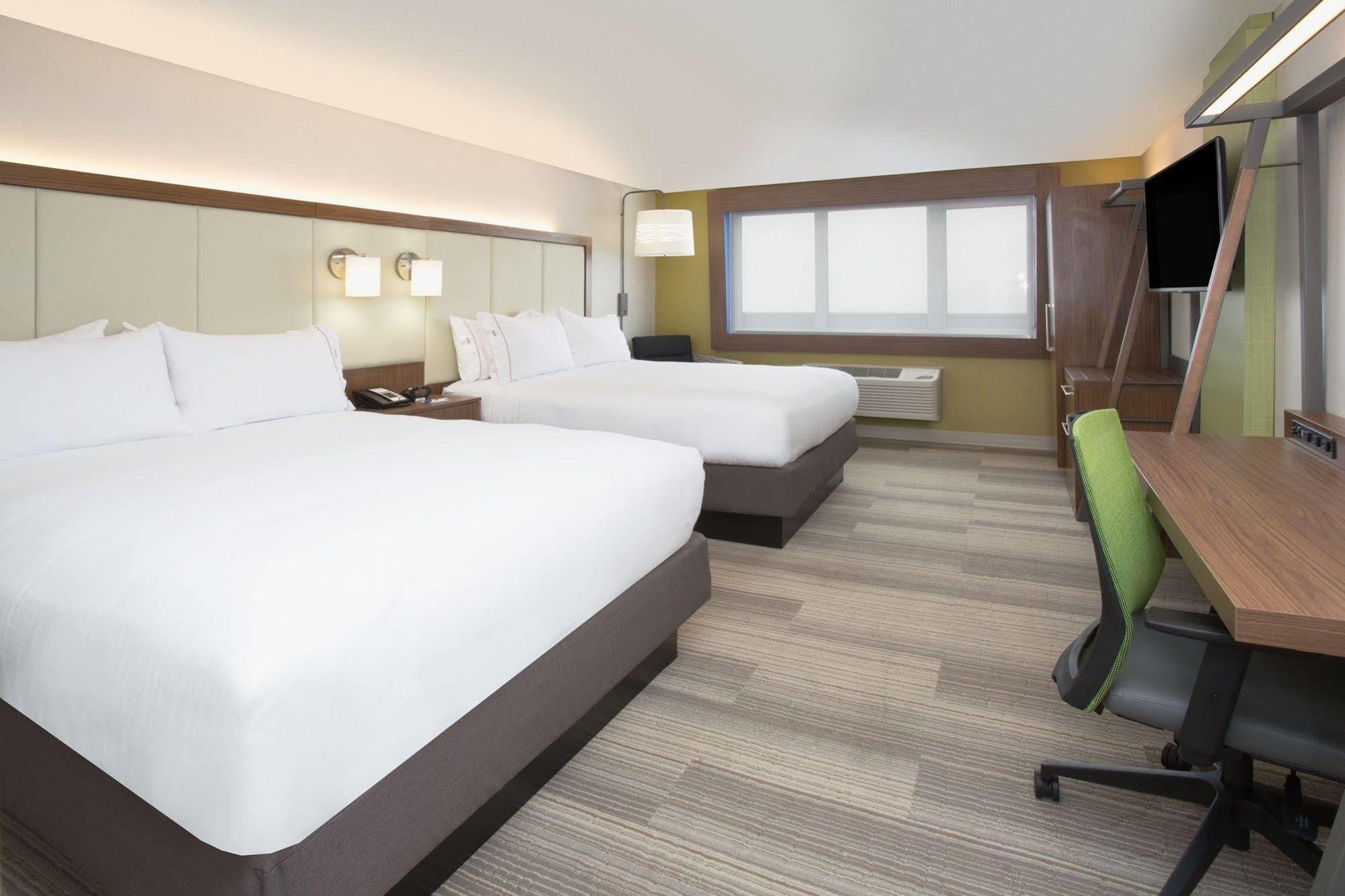 Holiday Inn Express & Suites - Elizabethtown North, An Ihg Hotel Екстер'єр фото